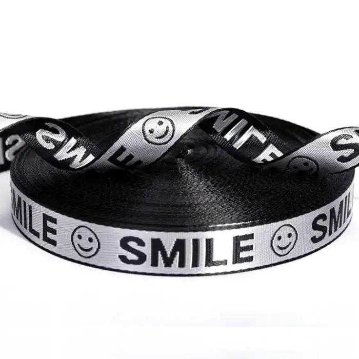 जैक्वार्ड बुना रिबन